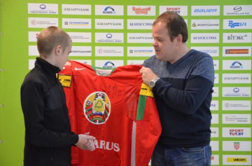 Школьник из Глубокского района создал белорусскую версию популярной компьютерной игры NHL 09 (фото)