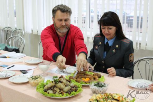 27 кризисных блюд из картошки показали на "Бульба-фэсце" в Вилейке (фото)