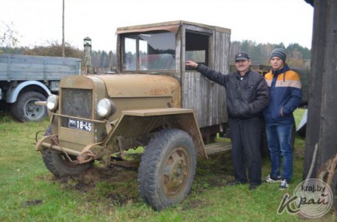 Нестандартный урок в честь Дня автомобилиста и дорожника провел преподаватель вилейского колледжа (фото)
