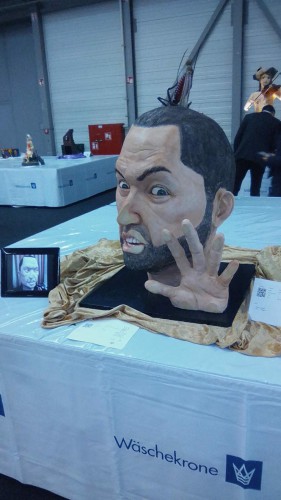 Боясь не довезти, цветы из сахара завернули в пленку и пенопласт. Повара из Постав взяли медали на олимпиаде в Германии Боясь не довезти, цветы из сахара завернули в пленку и пенопласт. Повара из Постав взяли медали на олимпиаде в Германии