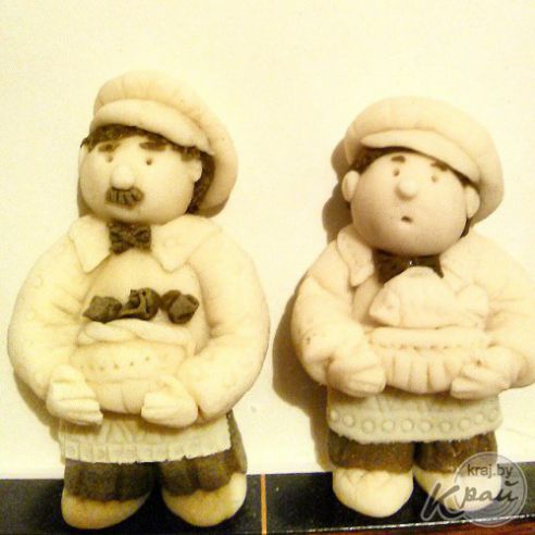 Боясь не довезти, цветы из сахара завернули в пленку и пенопласт. Повара из Постав взяли медали на олимпиаде в Германии