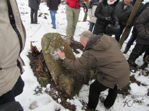 Автопробег по Поставщине дошел до кладбища І мировой у пограничной полосы, куда не пускают обычных людей (фото)