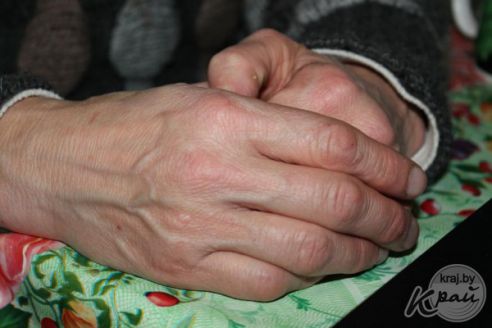 «У алкоголика конец один: тюрьма, больница, смерть». История вилейчанки в завязке, у которой дважды отбирали сына (фото)