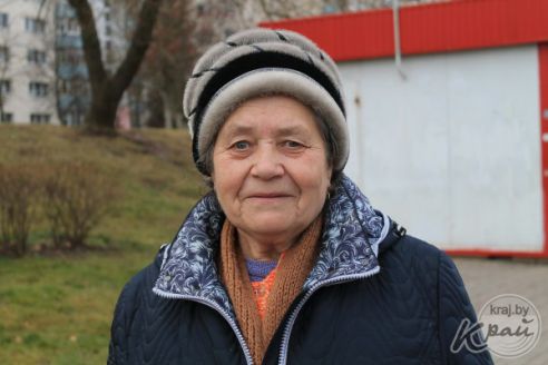 «Нужно больше граффити со смыслом». Что думают молодечненцы об изображении спасателя на девятиэтажке (опрос)