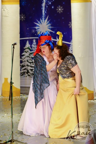 Лазерное шоу, брейк-данс и карате. В Поставах с аншлагом прошел городской мюзикл «Золушка» (фото)