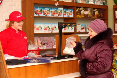 Радость сладкоежки. В Молодечно открылся первый фирменный магазин «Красный пищевик»