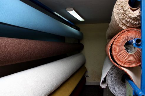 Магазин «Не мелочи жизни» в Молодечно начал новогоднюю распродажу домашнего ковролина – скидки до 70% (фото)