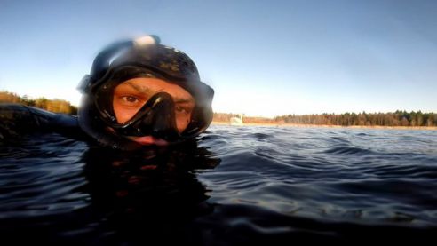 Как, вися на веревке, поменять окна на 18 этаже и снять котенка с дерева. И чему еще научился бывший учитель из Докшиц