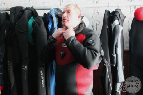 «Впервые искать тело утопленника было жутко». Как вилейские водолазы круглый год работают под водой (фото)