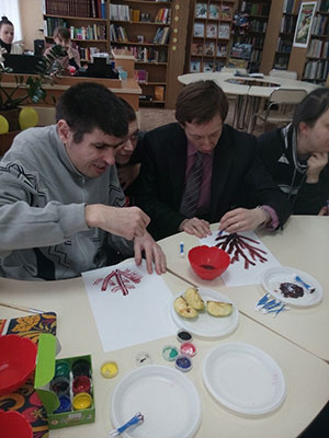 Экскурсия по художественной выставке «Палітра дзяцінства» Экскурсия по художественной выставке «Палітра дзяцінства»