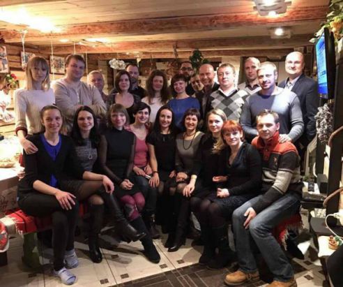 10 и 40 лет спустя. Вечера встречи выпускников нашего края в Facebook (фото)