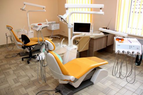 Слово «стресс» не про них – стоматология «Террастом» в Молодечно подтверждает это и в свой профессиональный праздник