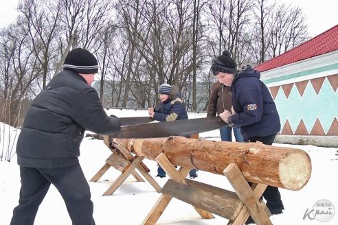 Древний праздник в честь медведя. Комоедицу отметили в Поставском районе (фото, видео)