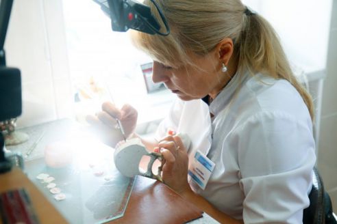 Стоматологи молодечненского центра «Челсена-Дент»: «Нам очень важно, чтобы у наших пациентов была красивая улыбка»