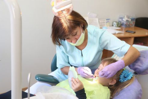 Стоматологи молодечненского центра «Челсена-Дент»: «Нам очень важно, чтобы у наших пациентов была красивая улыбка»