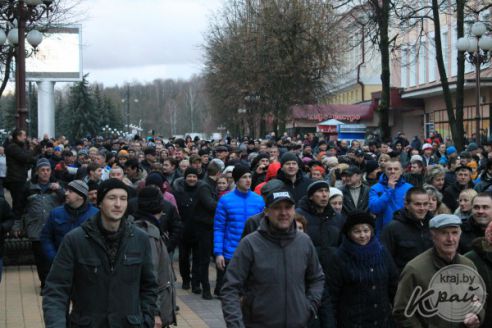 «Мы хотим достойной жизни!» В Молодечно прошел марш нетунеядцев (фото, видео)