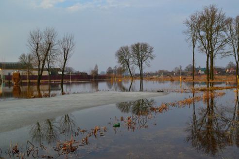 Фоторепортаж: Паводок в Глубоком