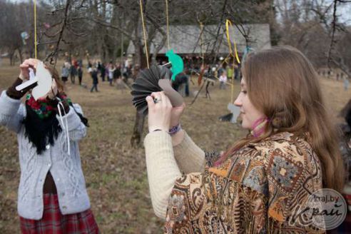 В Молодечно будут зазывать весну, покажут премьеры спектакля и кинофильмов. Куда сходить на выходных?