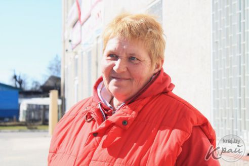 Молодечненцы о состоянии дорог в городе: «Сошел снег – сошел и асфальт» (фотоопрос)