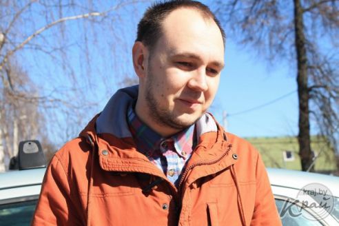 Молодечненцы о состоянии дорог в городе: «Сошел снег – сошел и асфальт» (фотоопрос)