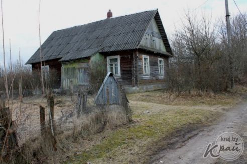 «Вёску шкода. Быў 91 жыхар, а стала 3». Репортаж из деревни Кулеши на Вилейщине, где остались три жилые хаты (фото)