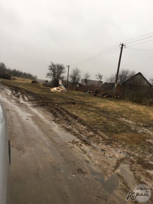 «На проезжей части нет живого места!» Молодечненцы отстаивают право на дорогу (фото)