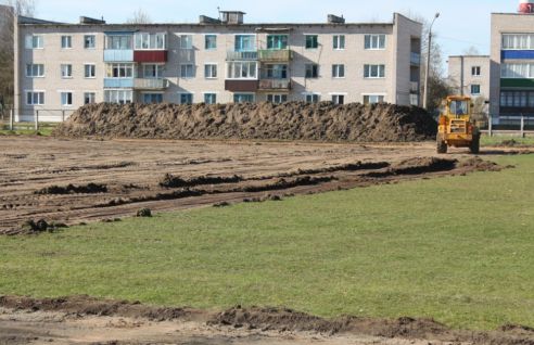 Провести реконструкцию вилейского стадиона планируют к сентябрю – футбольная команда пропустит этот сезон (фото)