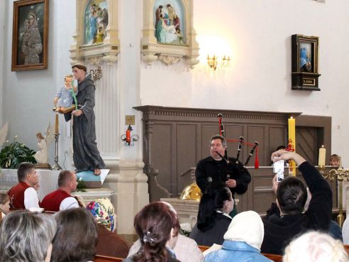 Фото- и видеорепортаж: В Глубоком прошел первый международный региональный фестиваль «Дударскі рэй»