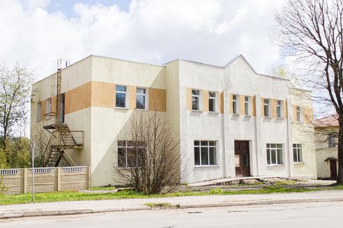 Жители Радошковичей жалуются на местную торговлю: вещи сомнительного качества и цена завышена (фото)