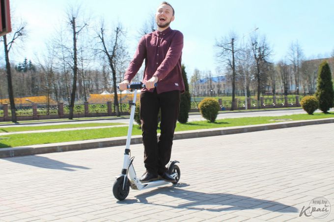 «На них даже дедули катаются!» Как Край.бай тестировал гироскутеры (фото)