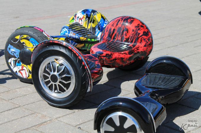 «На них даже дедули катаются!» Как Край.бай тестировал гироскутеры (фото)