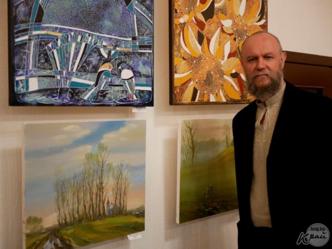 Картины продадут, средства перечислят дому-интернату. В Молодечно завершился пленэр «Святость земли белорусской» (фото)