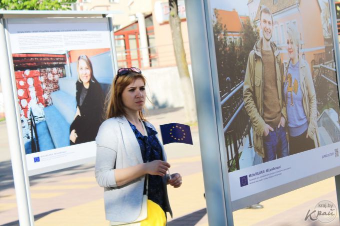 Работаем вместе на пользу Беларуси. Выставка «Проекты в лицах» открылась в Молодечно (фото)
