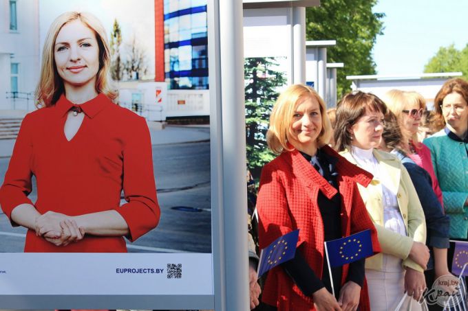 Работаем вместе на пользу Беларуси. Выставка «Проекты в лицах» открылась в Молодечно (фото)