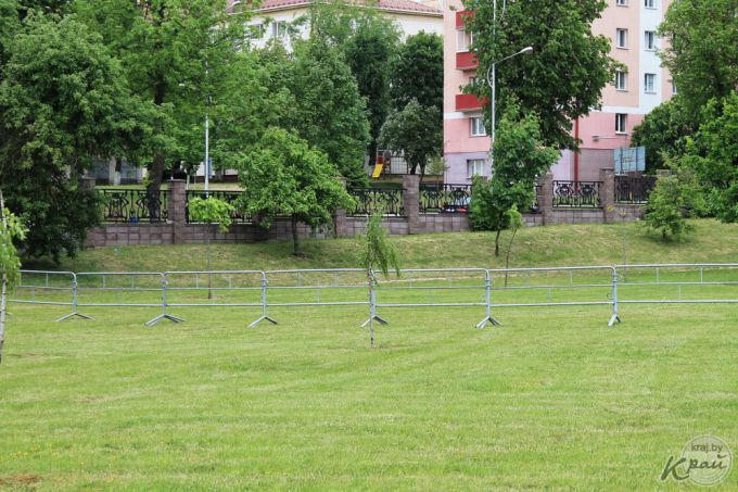 Пять признаков того, что в Молодечно проходит фестиваль песни и поэзии (фото)