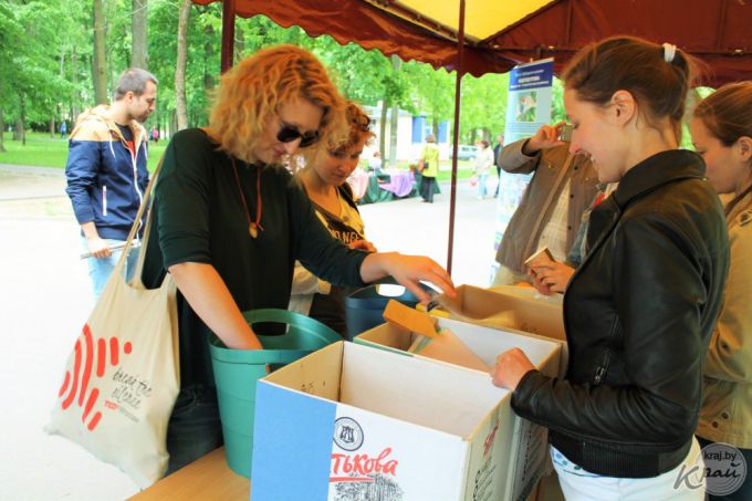 Подвели банка от коктейля и лоток от яйц, или Как вилейчане сортировали мусор (фото)