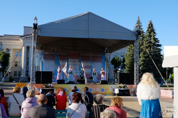 Фоторепортаж: Каким нам запомнился 17-й Национальный фестиваль песни и поэзии "Молодечно-2017"