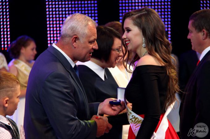 Фоторепортаж: Каким был районный выпускной в Молодечно