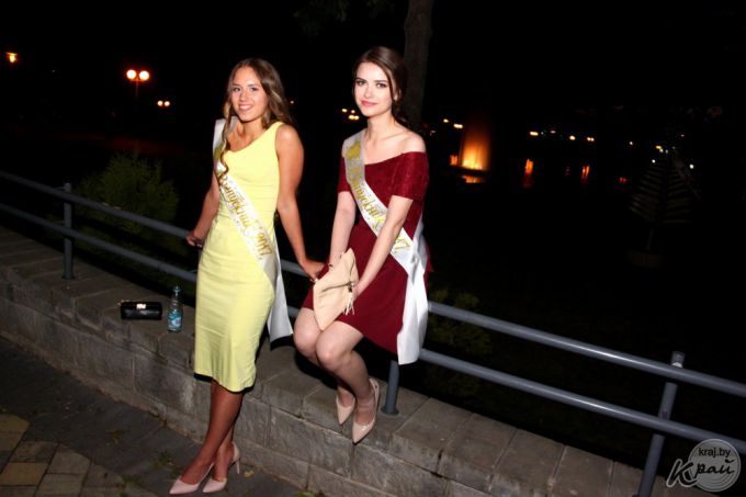 Фоторепортаж: Каким был районный выпускной в Молодечно