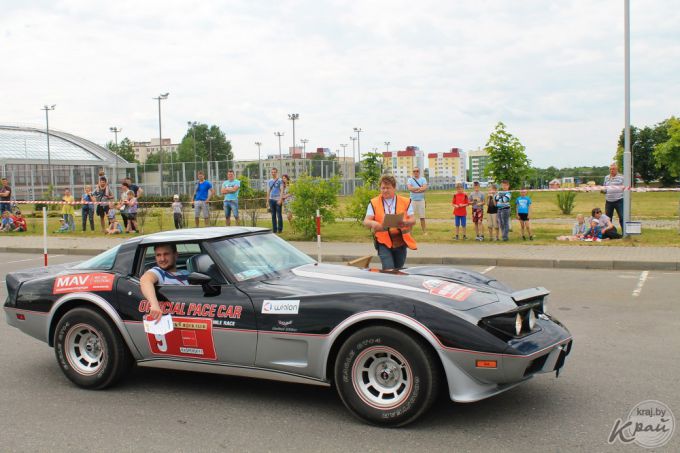 «Молодечно не Дакар!» 10 июня молодечненцы увидели парад ретроавтомобилей (фото, видео)