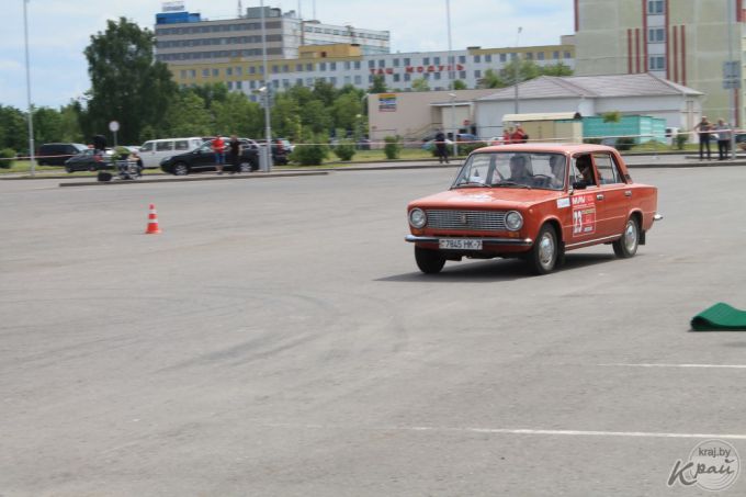«Молодечно не Дакар!» 10 июня молодечненцы увидели парад ретроавтомобилей (фото, видео)