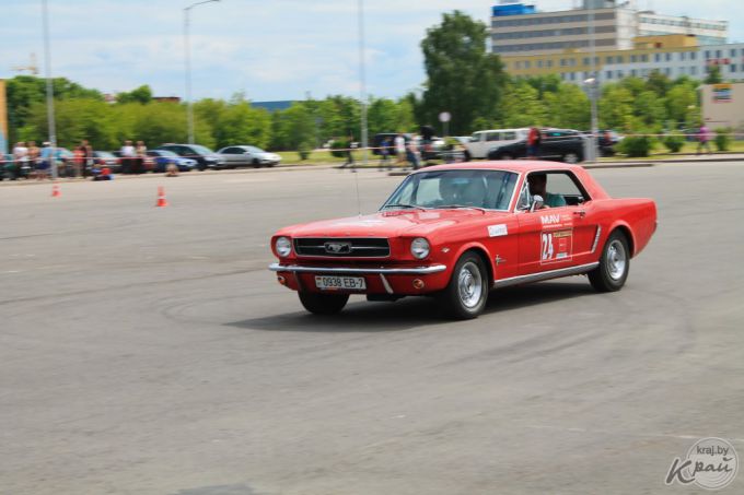 «Молодечно не Дакар!» 10 июня молодечненцы увидели парад ретроавтомобилей (фото, видео)