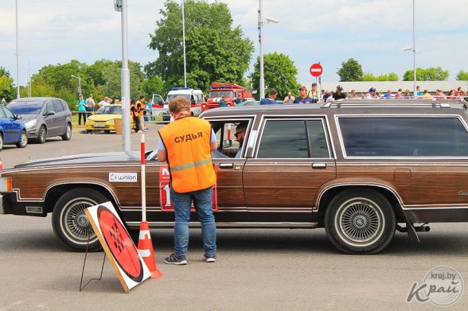 «Молодечно не Дакар!» 10 июня молодечненцы увидели парад ретроавтомобилей (фото, видео)