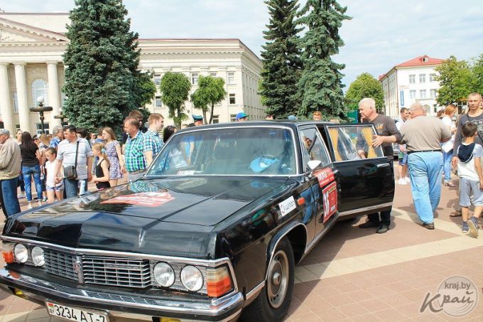 «Молодечно не Дакар!» 10 июня молодечненцы увидели парад ретроавтомобилей (фото, видео)