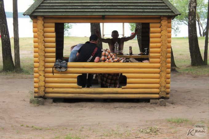 «То есть, если бы не вы, то я бы утонул?» Репортаж из рейда милиции и ОСВОДа по Вилейскому водохранилищу (фото)