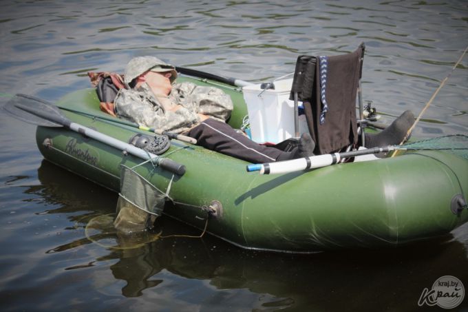 «То есть, если бы не вы, то я бы утонул?» Репортаж из рейда милиции и ОСВОДа по Вилейскому водохранилищу (фото)