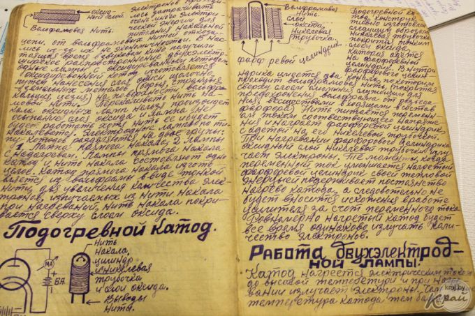 «Смотрели кино и стоя, и сидя». Старейший киномеханик страны о том, как искусство добиралось до Вилейского района (фото)