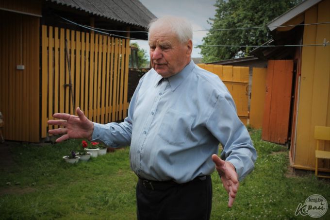 «Смотрели кино и стоя, и сидя». Старейший киномеханик страны о том, как искусство добиралось до Вилейского района (фото)