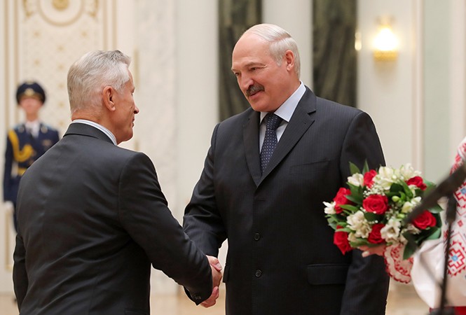 Орденом Почета Президент Беларуси наградил уроженца Вилейского района Михаила Козинца