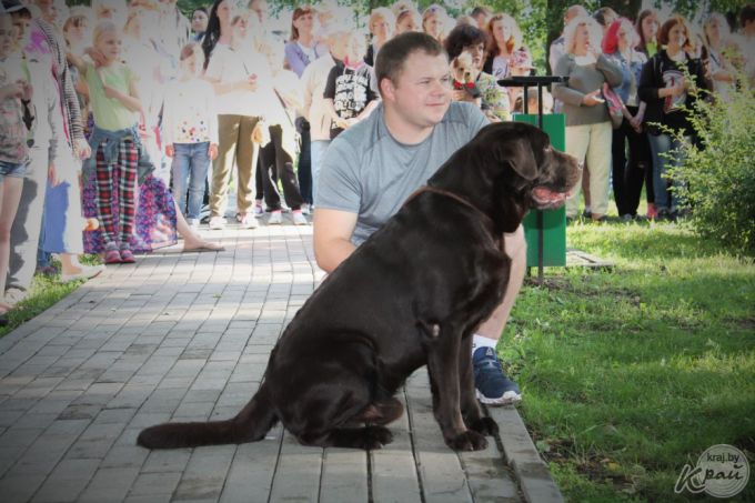 Самый модный – ши-тцу, самый дрессированный – бурбуль. В Вилейке прошло собачье шоу «Догги-парк» (фото)